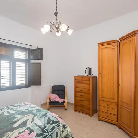 Rooftop House - 3br 度假居 摩亚
